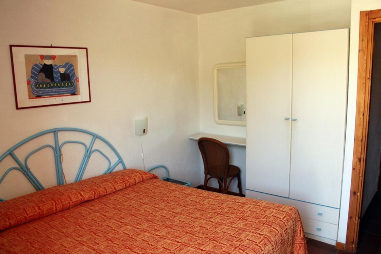 Residence Portolaconia Appartamenti Cannigione Exterior foto